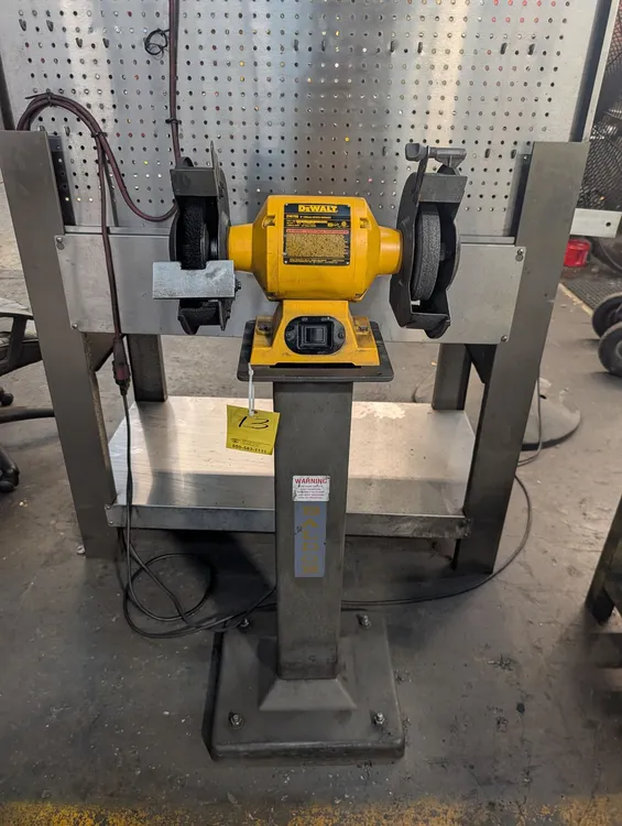 Used _UNKNOWN_ _UNKNOWN_ Pedestal Type Grinders (Double End) Texas US | IRS Auction #1320576