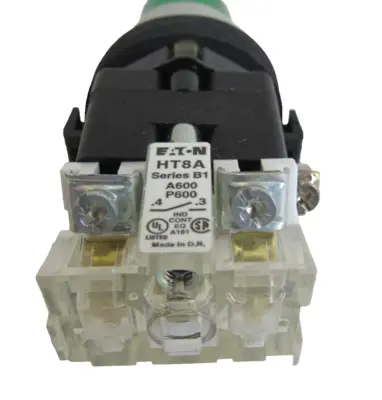 NEW EATON HT8GBGAV3 PUSHBUTTON SERIES A1