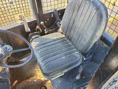 USED JOHN DEERE 640