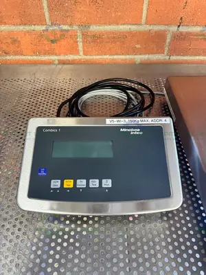 Used SARTORIUS MINEBEA INTEC STAINLESS STEEL SCALE 24" X 24" W/ CAIS1-U, 300 LBS Scales California US | Equipment Lab #1394842