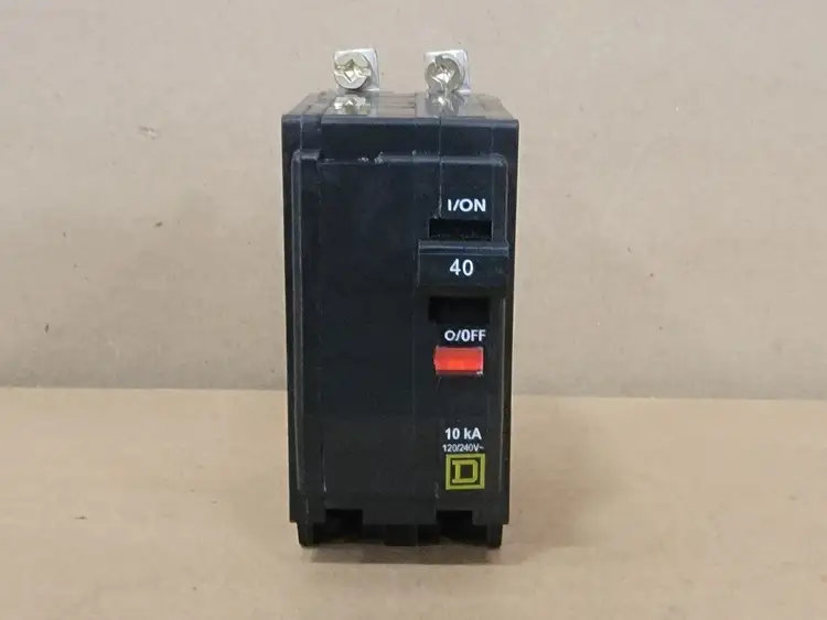 Used SQUARE D QOB240 Switchgears British Columbia CA | Lenmark #239181