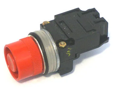 NEW GENERAL ELECTRIC CR104A3113 PUSHBUTTON