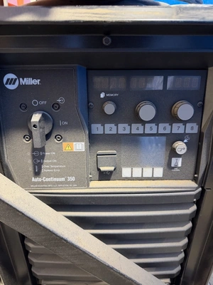 2022 KUKA KR6 Welding Cells | K.B. Industries LLC (8)