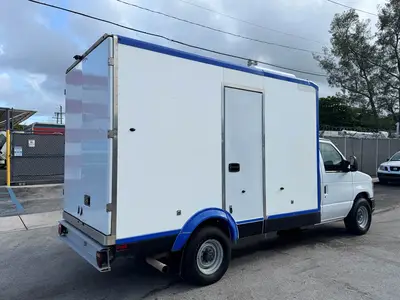 Used 2024 FORD E-350 Reefer Trucks Florida US | Truck and Van Outlet #1509245