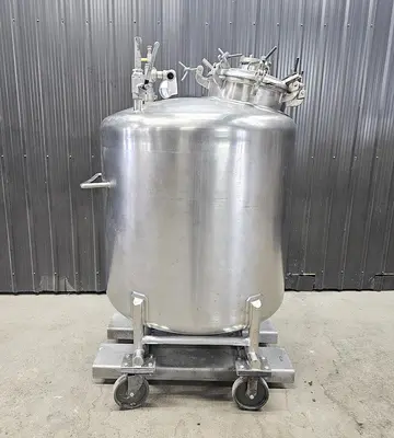 Used 275 Gallon Tank (Vessel), 316 Stainless Steel