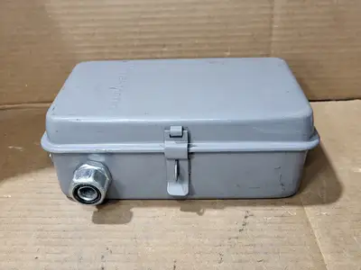 Used INTERMATIC ET8015CR Misc Electrical & Power Parts British Columbia CA | Lenmark #1439512