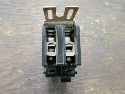 USED SQUARE D QOU2010