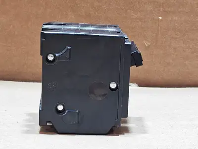 New | in-Stock SCHNEIDER ELECTRIC CHOM215 Switchgears British Columbia CA | Lenmark #1438291