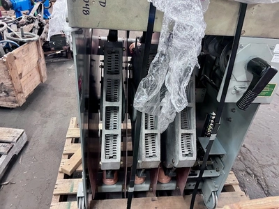 General Electric AC Contactor 4160V 400A 60 CV