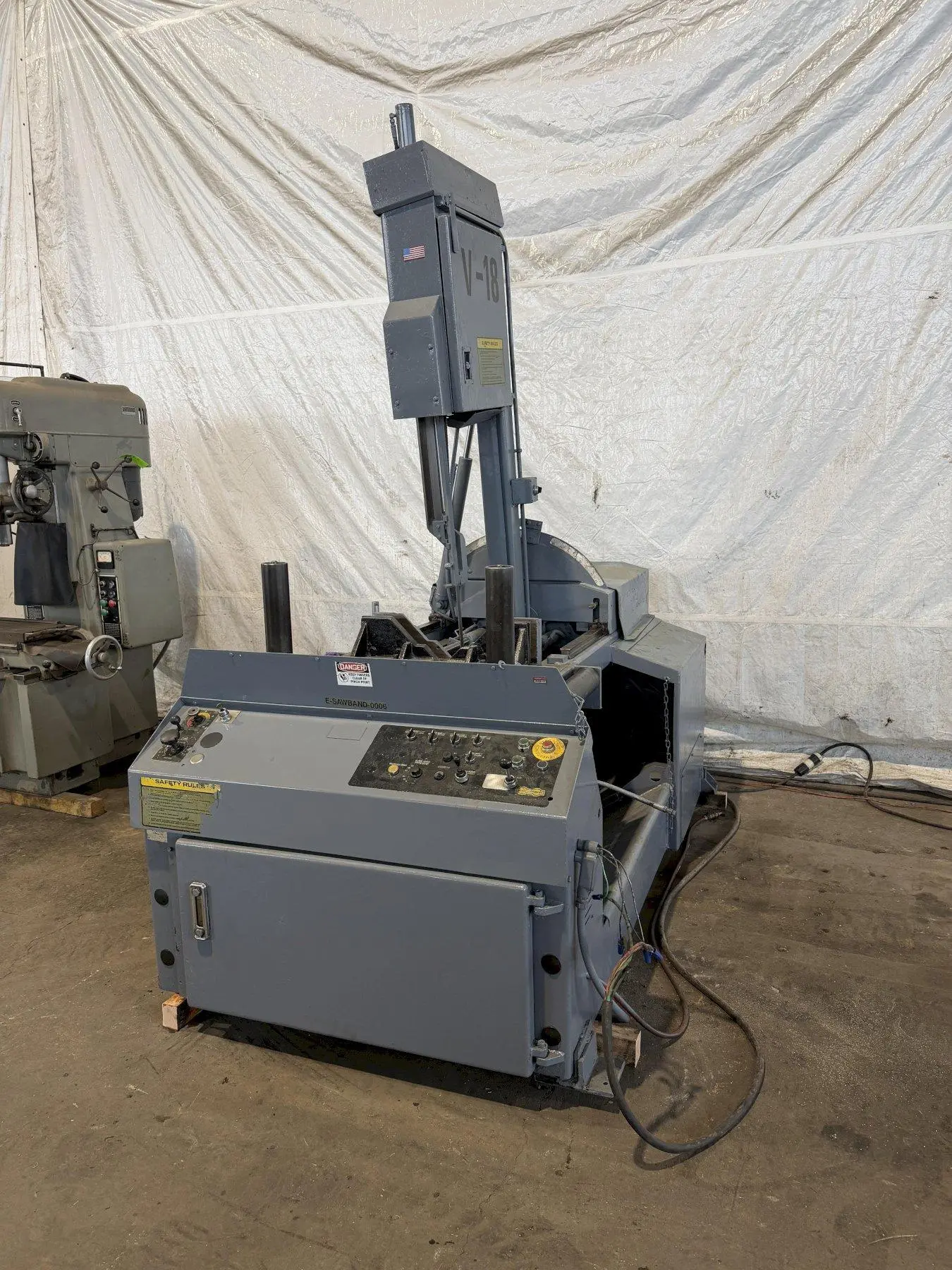 USED HYDMECH V-18