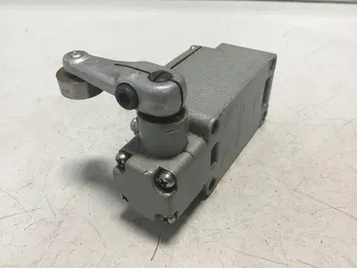 USED YAMATAKE 1LS1-J