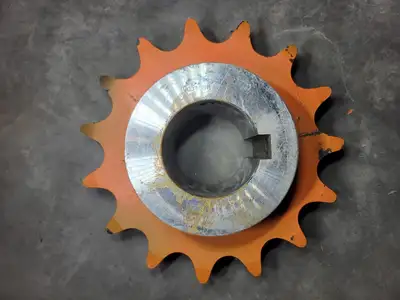 Roller Chain Sprocket 200C15, 141D0508030, 15 Teeth, 3-15/16" Hub HC315BKS