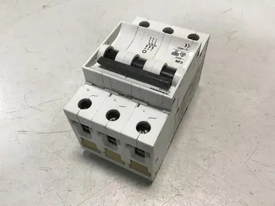 USED SIEMENS 5SX23C25
