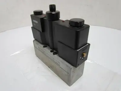 Rexroth Ceram GT-010062-00909 Double Solenoid Valve 4-Pin 24VDC ISO Sz 1