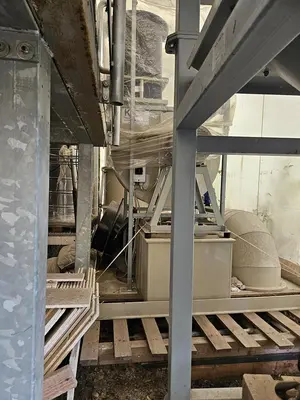 USED HOSOKAWA TWO-STAGE PLASTIC SHREDDING AND GRANULATION SYSTEM