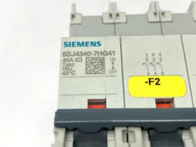 USED SIEMENS CIRCUIT BREAKER 3P 40A W/ 5ST3010-0HG AUXILIARY SWITCH