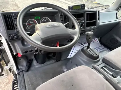 Used 2018 ISUZU NPR XD Reefer Trucks Florida US | Truck and Van Outlet #1509182