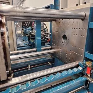 USED 2002 FERROMATIK MILACRON K-TEC 110S/2F