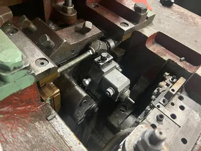 USED 1976 NATIONAL 25