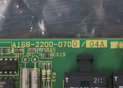NEW FANUC A16B-2200-0070/04A PC BOARD A16B-2200-0070