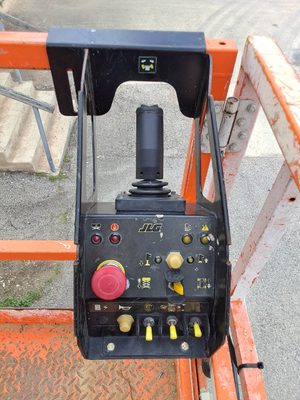 USED 2016 JLG 530LRT