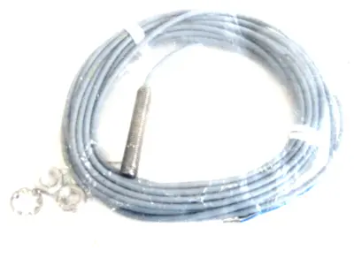 NEW BALLUFF BES01LF INDUCTIVE SENSOR BES 516-377-EO-C-05
