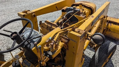 USED JOHN DEERE 300