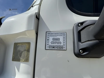 Used 2017 FREIGHTLINER CASCADIA 125 EVOLUTION Conventional trucks Tennessee US | Moore Equipment #1517247