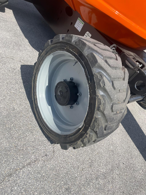 USED 2016 JLG 600AJ