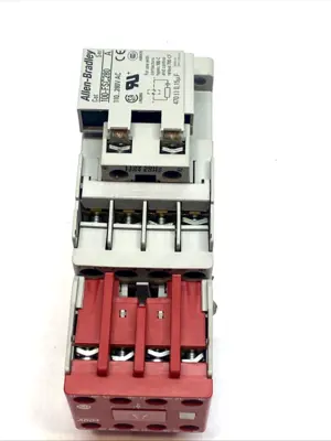USED ALLEN-BRADLEY GUARDMASTER SAFETY CONTACTOR 12A 120VAC