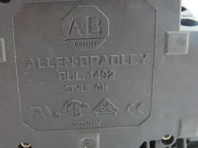 Allen Bradley 1492-GH015 Din Rail 1.5A Circuit Breaker Ser B 250V Lot of 46