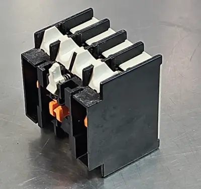 Telemecanique LA1DN40 Contacts Auxiliary Contact Block Loc4E43