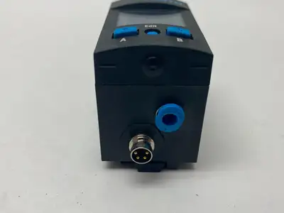 Used FESTO DIGITAL PRESSURE SENSOR W/ I/O LINK Sensors | Maverick Industrial Sales #1106838