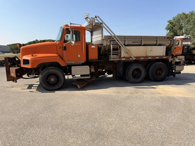 Used 2006 INTERNATIONAL PAYSTAR 5600I 6X4 500HP Dump trucks Michigan US | Miedema Asset Management Group #1338421