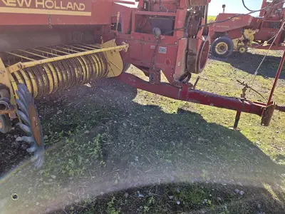 USED 1987 NEW HOLLAND HAYLINER 505