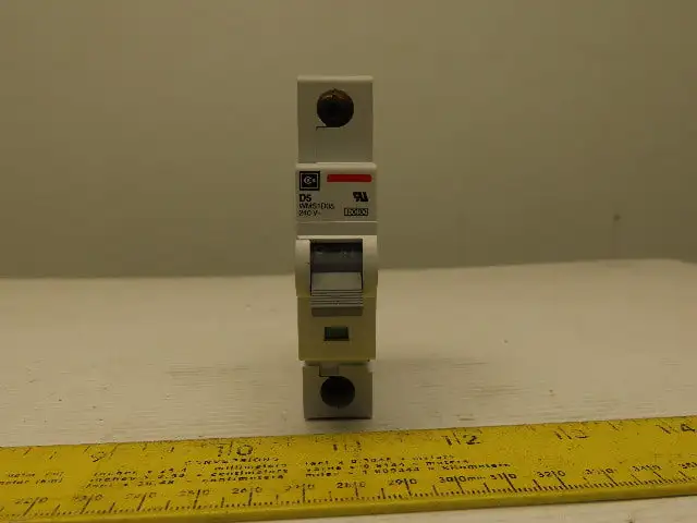Eaton Cutler Hammer WMS1D05 5AMP Single Pole Circuit Breaker DIN Rail Mount