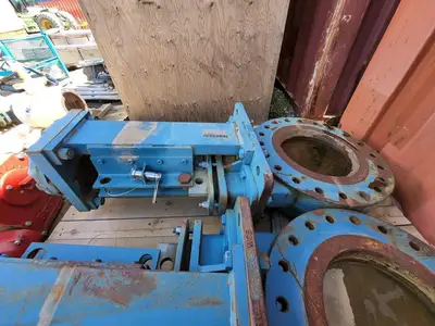 USED DEZURIK KHP