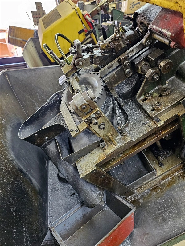 Used STRACHAN SHANK Slotters New York US | Barbarotto Int'l Sales Corp #1332895