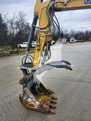 USED 2021 XCMG XE35U