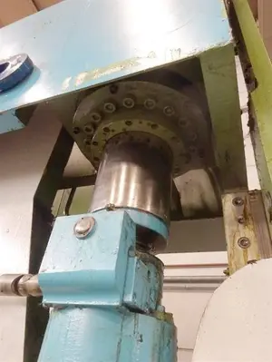 USED LVD PP 200 TON X 5100 MM
