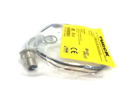 NEW TURCK EUROFAST PANEL MOUNT RECEPTACLE CONNECTOR M12 4-PIN U5118-5