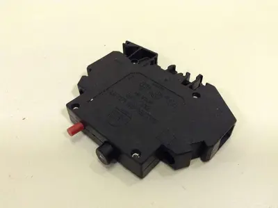 USED ALLEN BRADLEY 1492-GH040 SER B