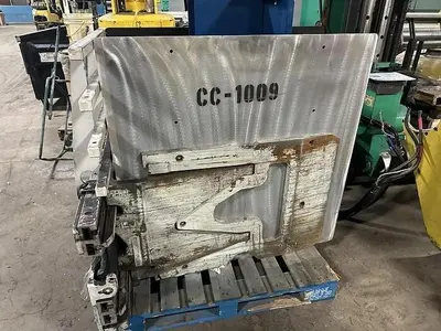 CASCADE 25D-CCS-35Q 2500LB CAPACITY CARTON CLAMP ATTACHMENT WITH SIDE SHIFT
