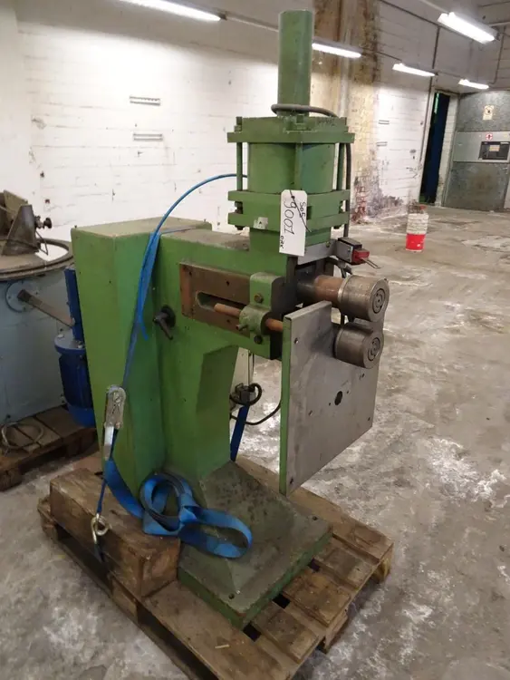 Used HYLLUS 300 BEADING MACHINE Seam Closers BE | Apt International N.V #362486