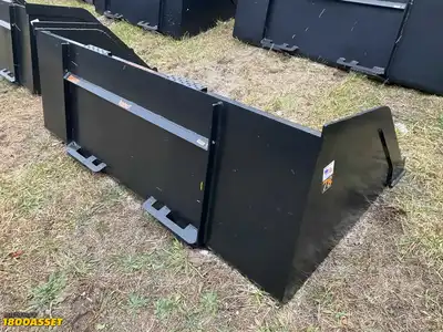 New Tomahawk 78” snow/mulch skid steer bucket, welded on high carbon cutting edge, skid steer...