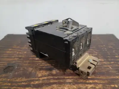 USED SQUARE D FA315