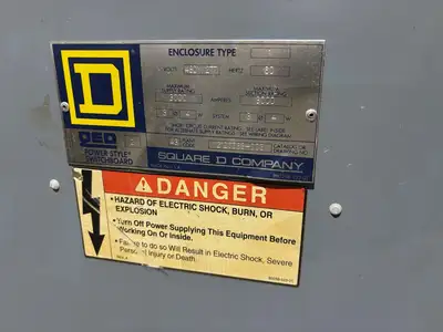 USED SQUARE D 3000A POWER SWITCHBOARD AND BOLT LOC CONTACT SWITCH