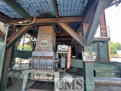 Unknown Veneer Debarker and Log Cut-Up Line