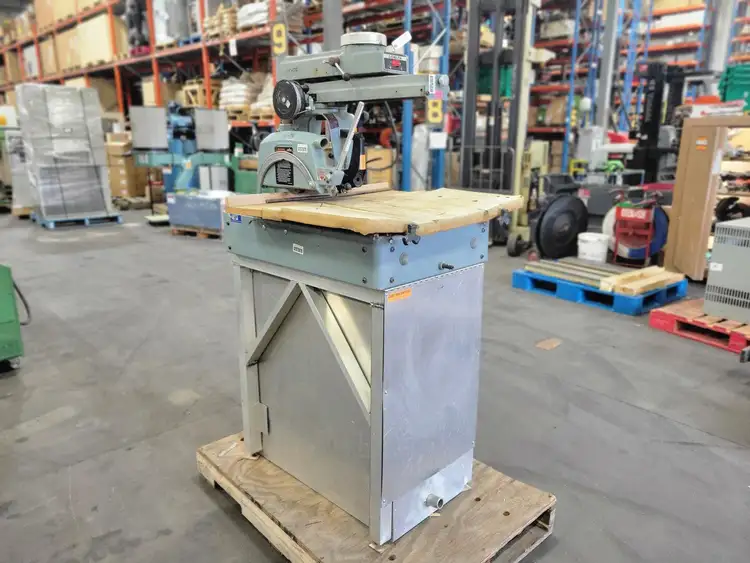 Used DELTA 438-02-314-0911 Woodworking Saws British Columbia CA | Lenmark #272046
