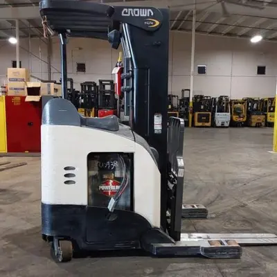 USED 2016 CROWN RR5725-45